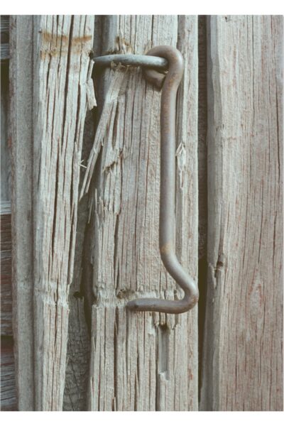 The Eye-Latch @ 600 x 900