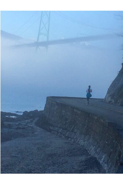 Stanley Park Seawall Runner Seawall Runner @ 600 x 900